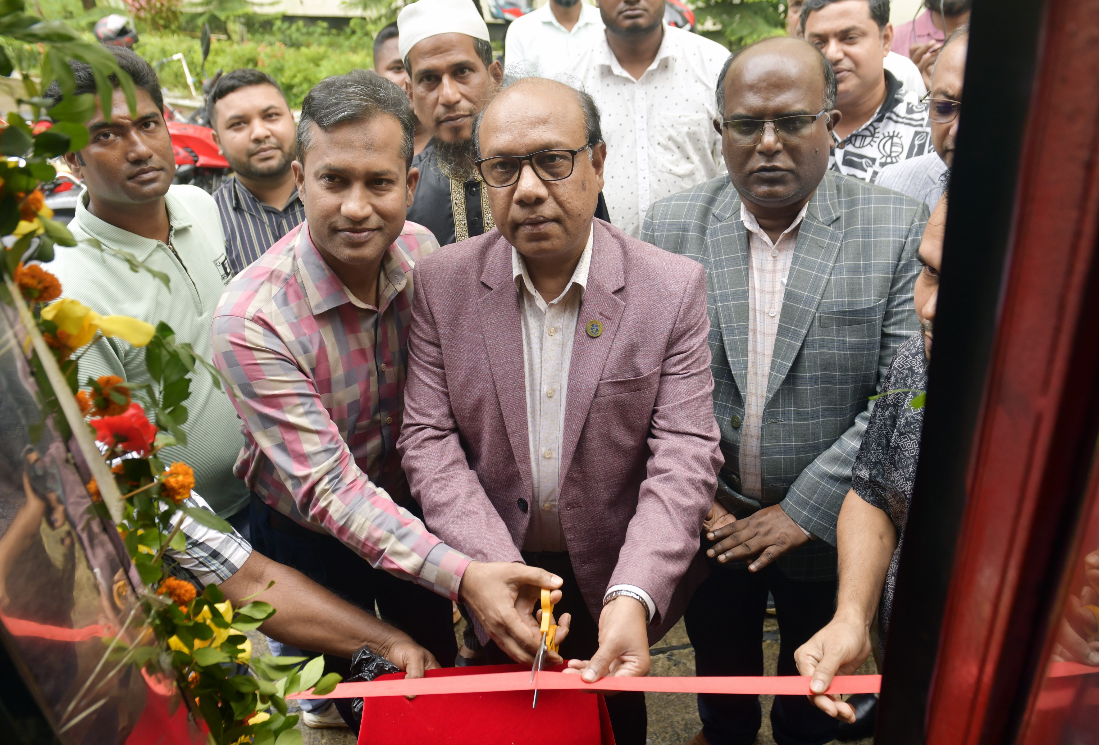 নোবিপ্রবিতে শিক্ষার্থীদের জন্য বিআরটিসি বাস উদ্বোধন