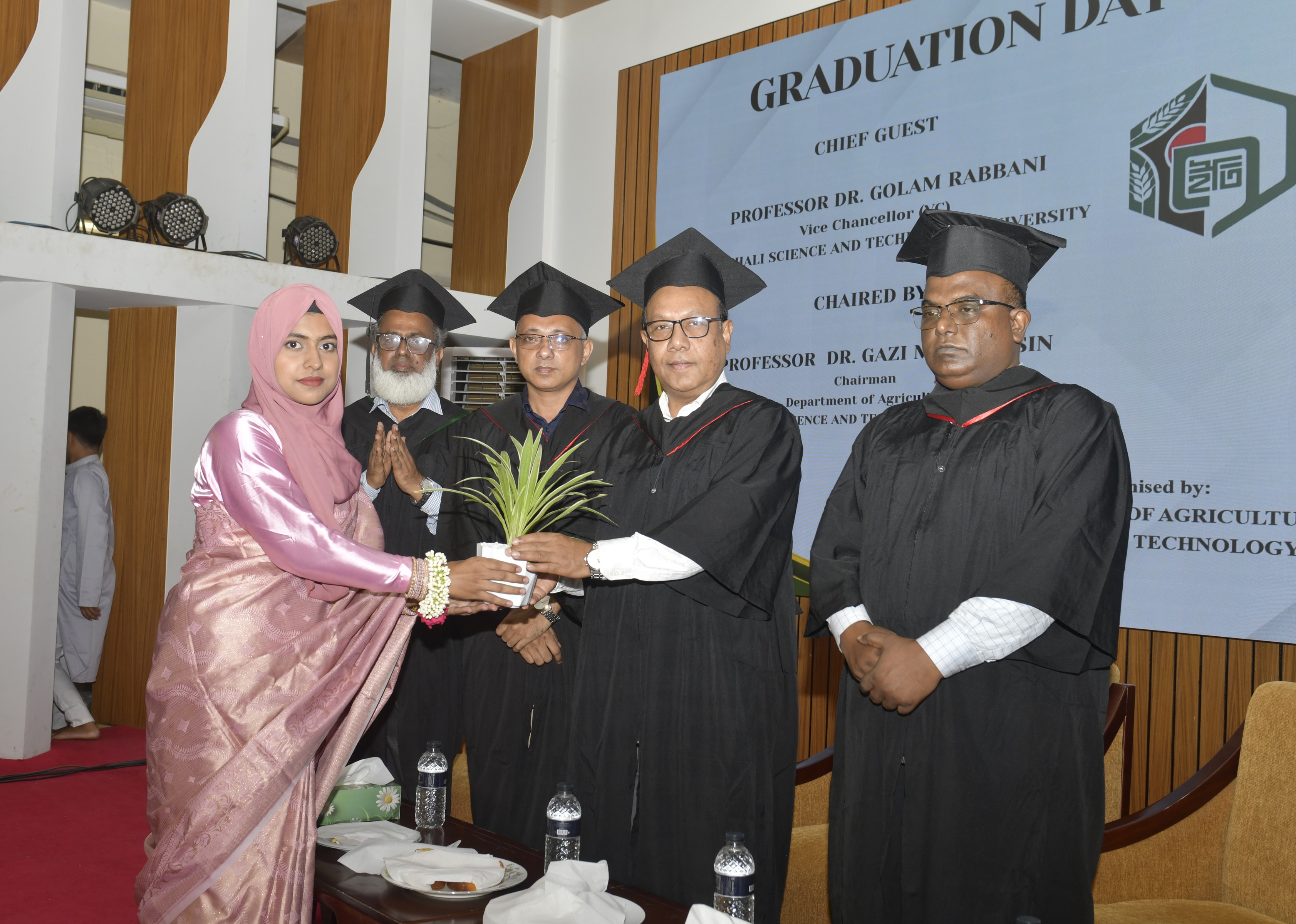 নোবিপ্রবি এগ্রিকালচার বিভাগের ৯ম ব্যাচের বিদায় সংবর্ধনা অনুষ্ঠিত