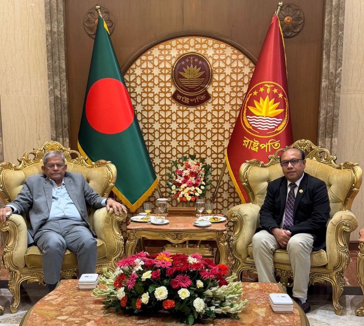 নবনির্বাচিত রাষ্ট্রপতির সঙ্গে নোবিপ্রবি উপাচার্যের সৌজন্য সাক্ষাৎ
